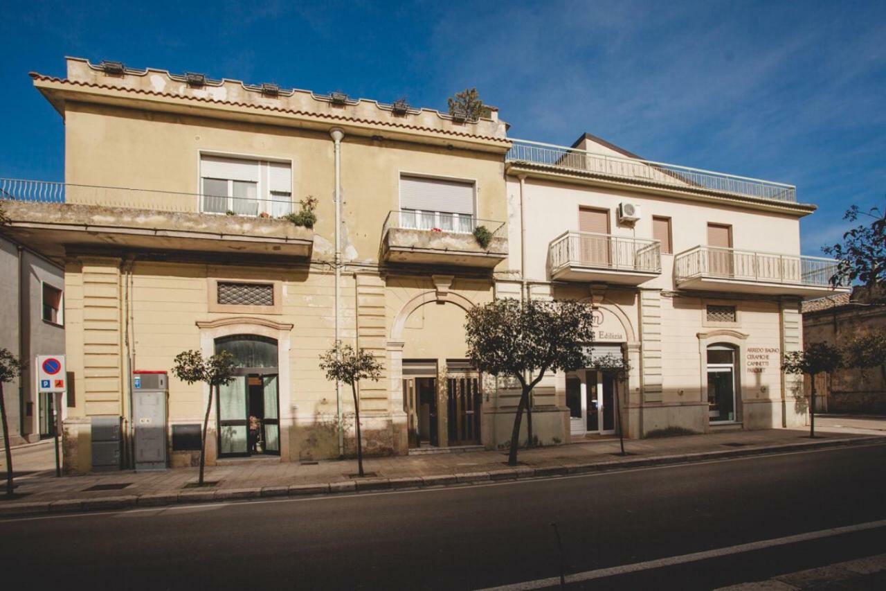 La Casa Dei Nonni Apartment Irsina Luaran gambar