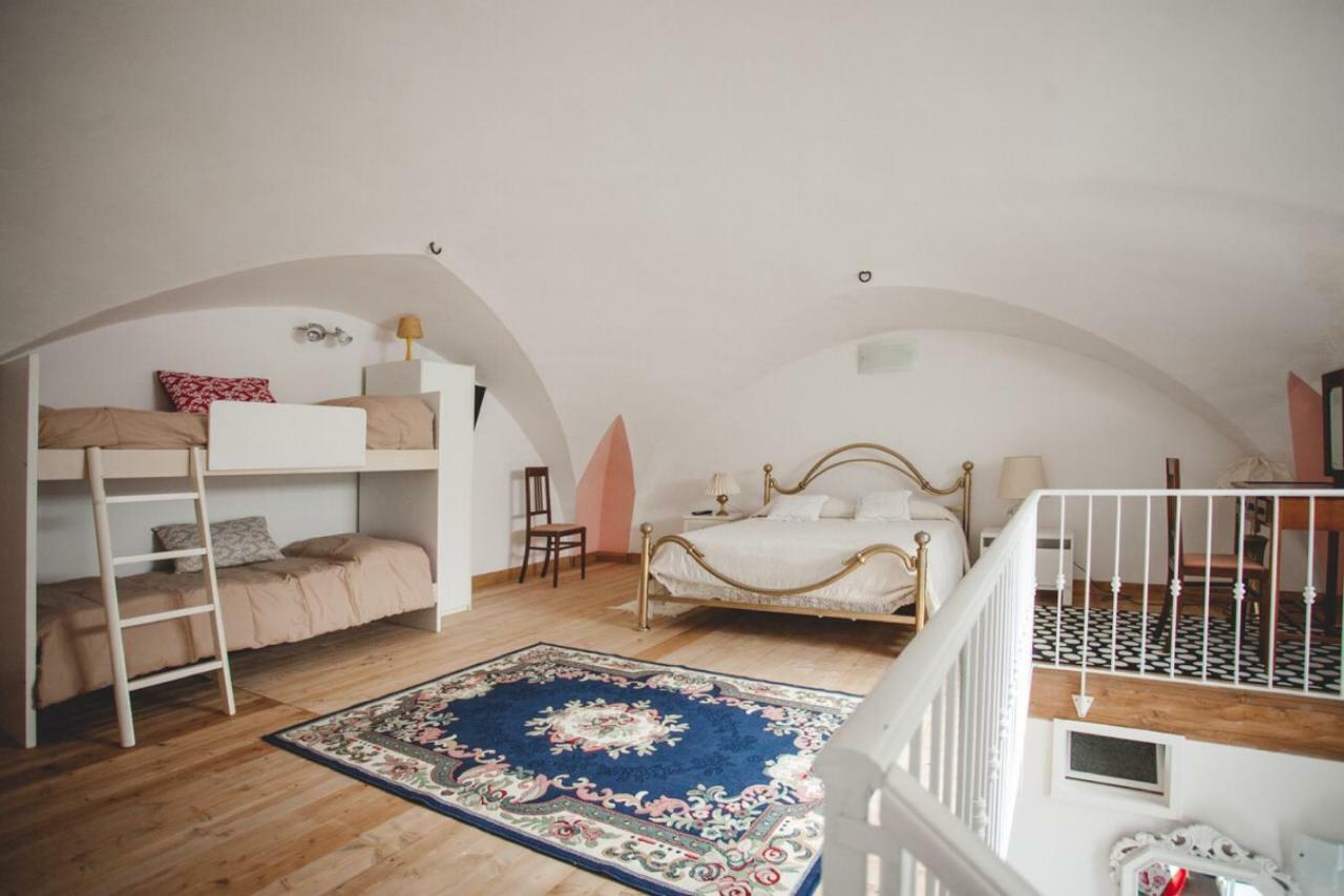 La Casa Dei Nonni Apartment Irsina Luaran gambar